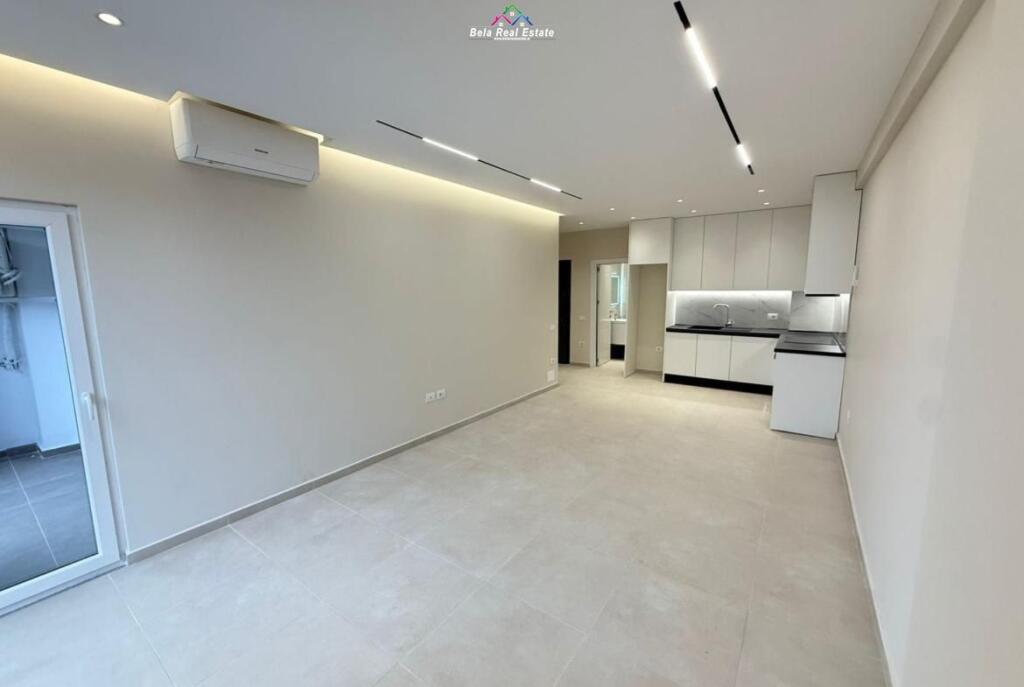 Office for Rent 1+1 Near 5 Maji (ID BZ2791) Tirana