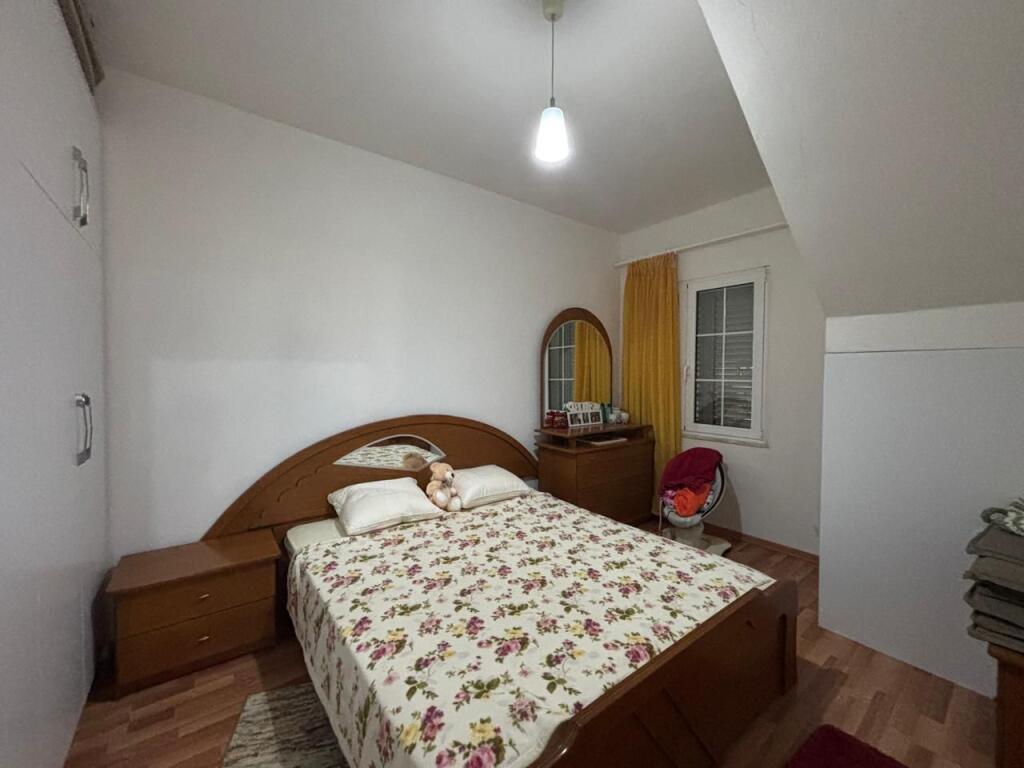 Shitet Vilë – Lura, Gjiri i Lalzit