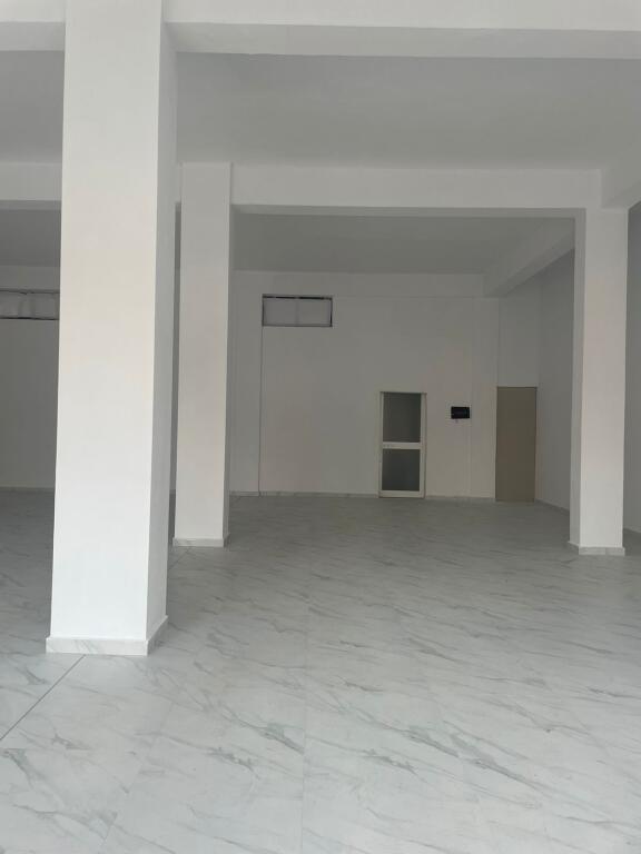 SHOP FOR RENT 120 M2 ALI DEMI 2,000 EURO