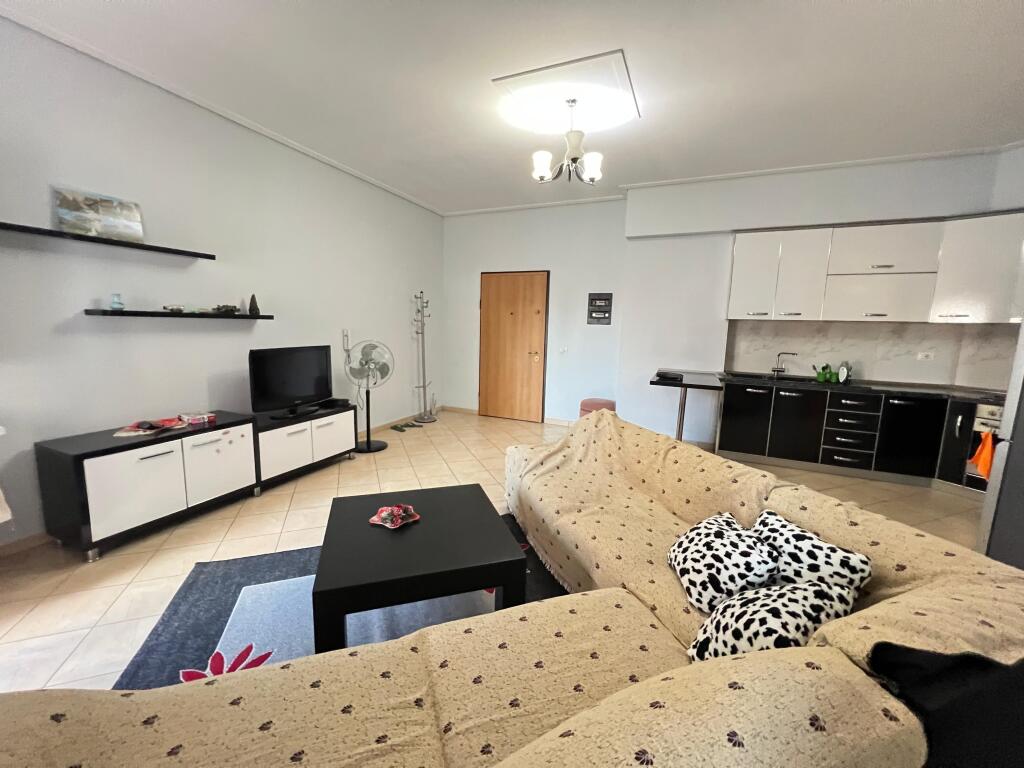 APARTAMENT 2+1 ME QERA