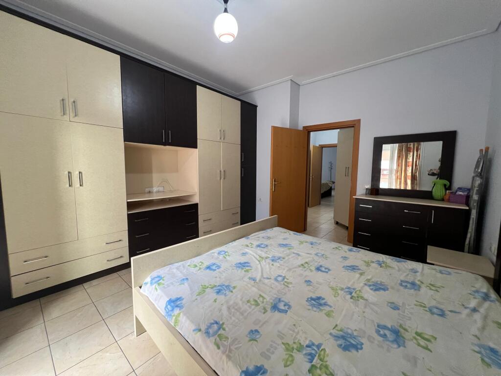 APARTAMENT 2+1 ME QERA