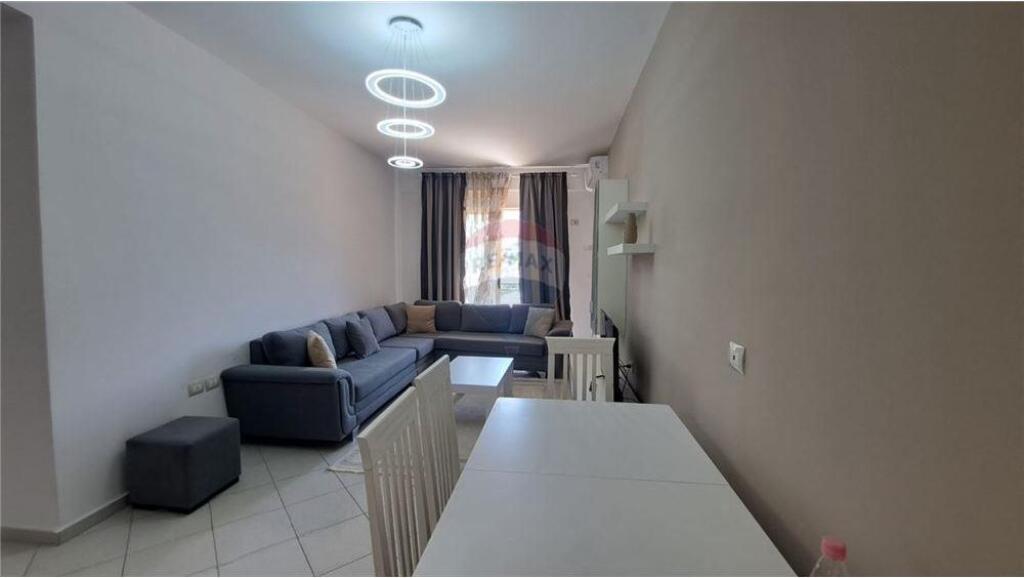 APARTAMENT 2+1 ME QERA
