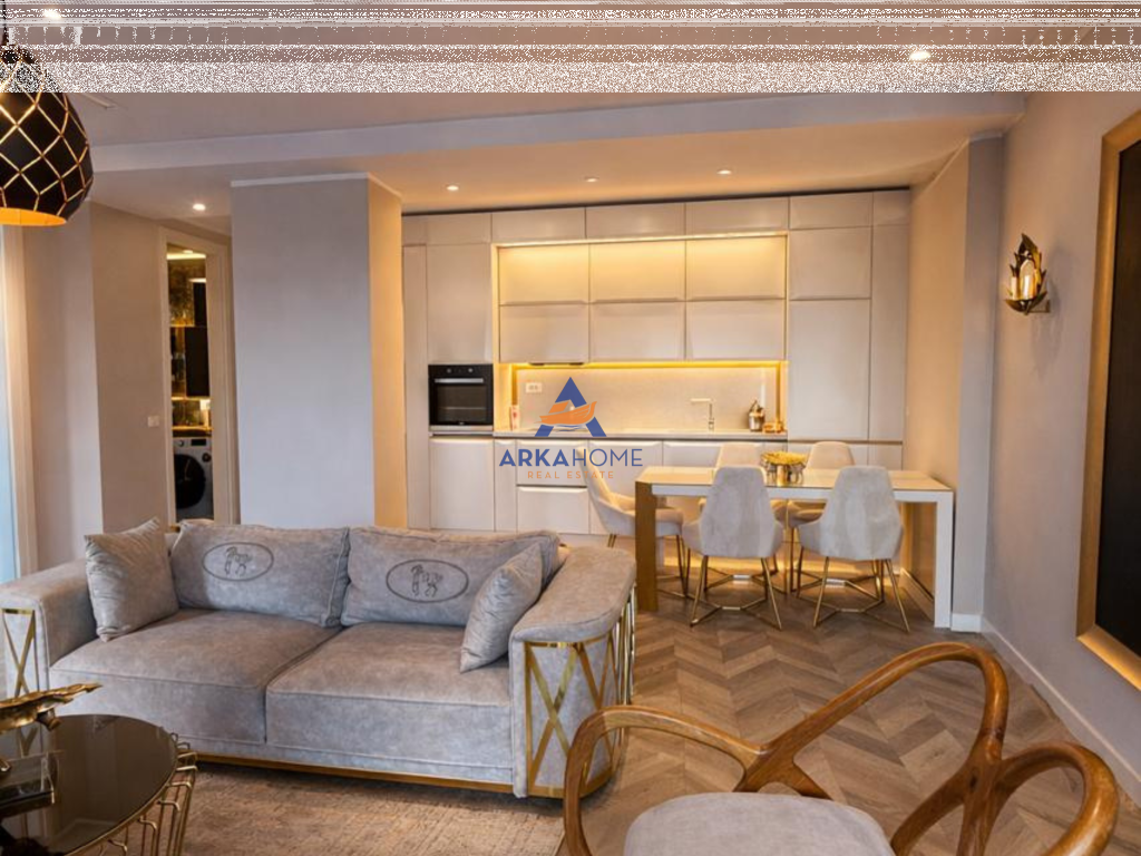 SHITET APARTAMENT LUKSOZ 1+1+BALLKON+POST PARKIMI "AFER QENDRES" 520.000 EURO