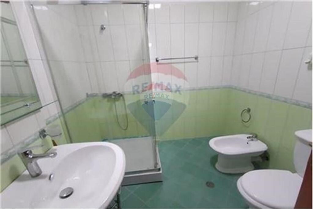 Apartament 2+1+2 me qira