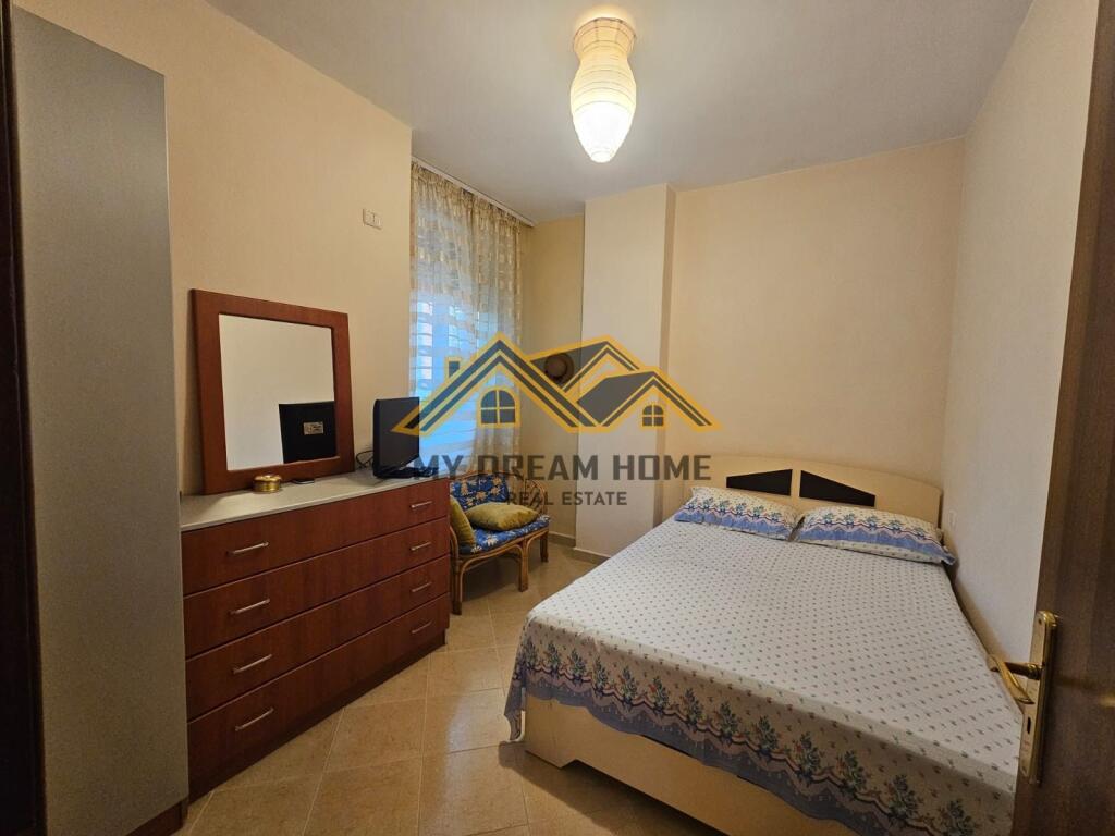 VENDESI APPARTAMENTO 2+1 SULLA SPIAGGIA DI GOLEM