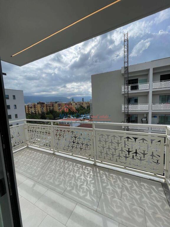 2+1 apartment for rent near Fusha e Aviacionit in Tirana