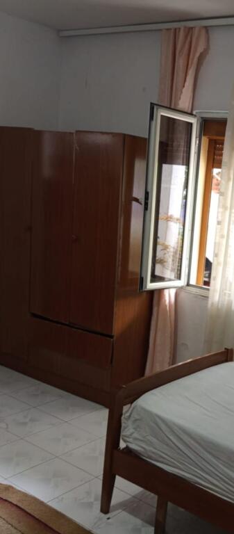 GARSIONERE 25000 LEKE.LAPRAKE.PA SHKUAR TE KUPOLA