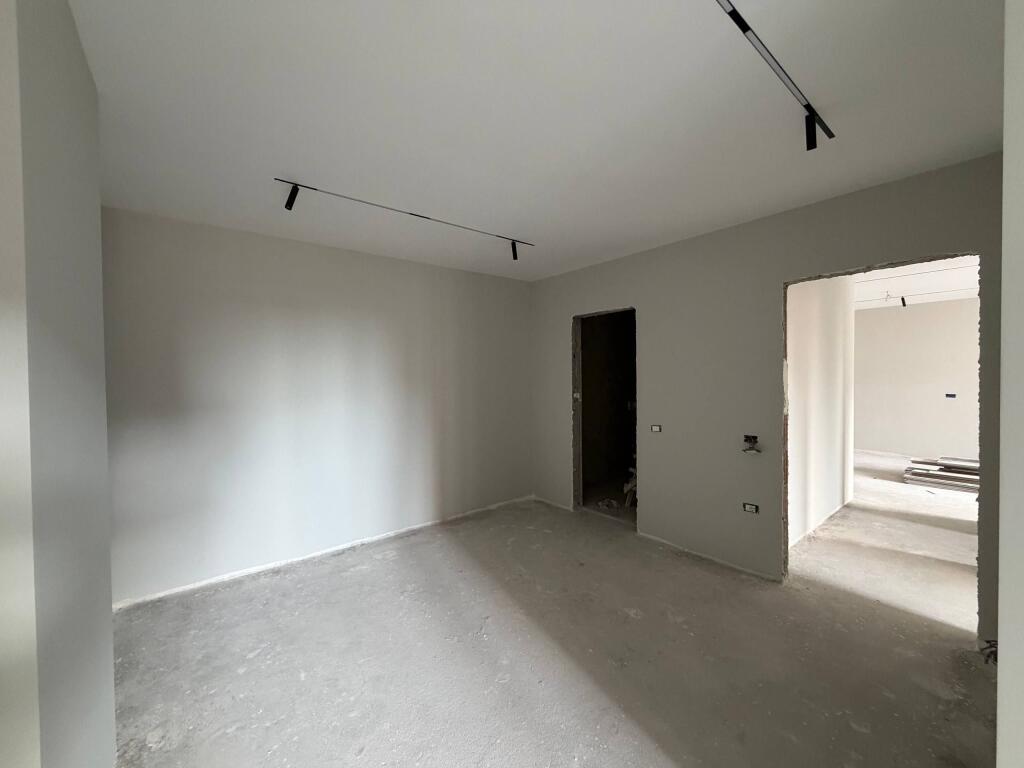 Apartament 2+1 per shitje tek Oxhaku.