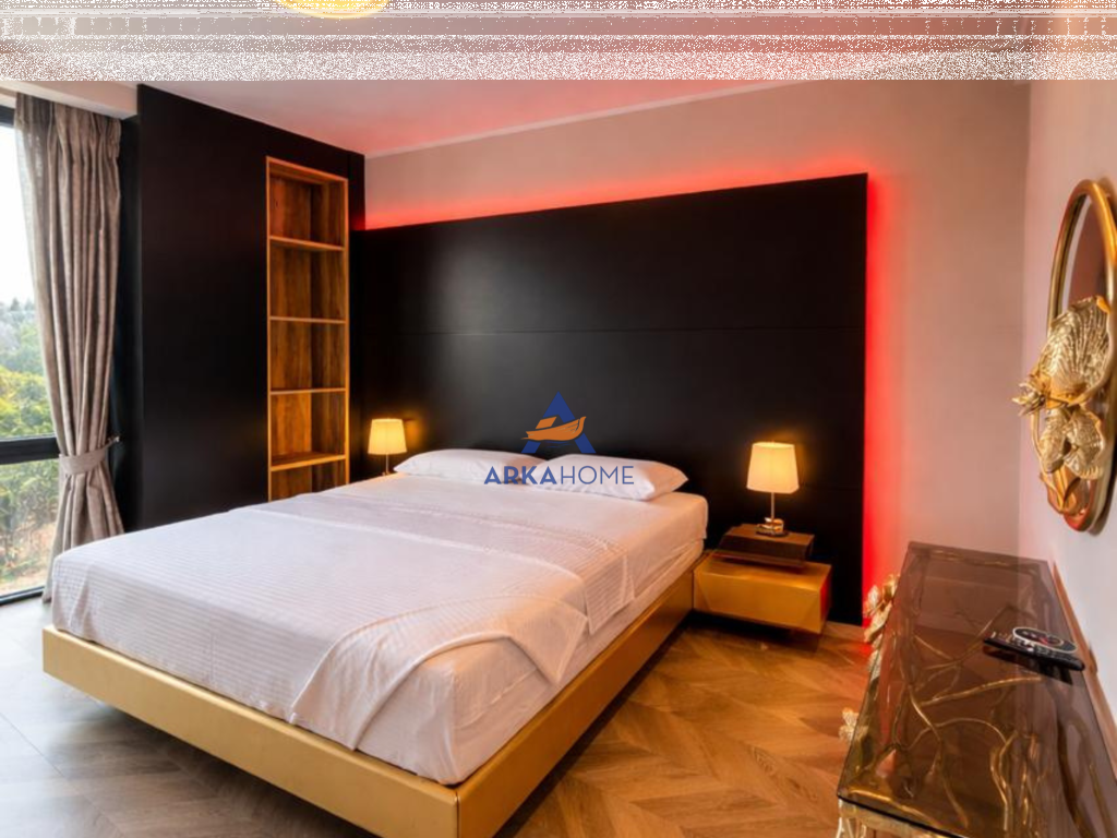 SHITET APARTAMENT LUKSOZ 1+1+BALLKON+POST PARKIMI "AFER QENDRES" 520.000 EURO