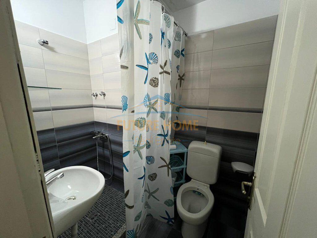 Qera, Apartament 3+1+2, Laprake, Tiranë.