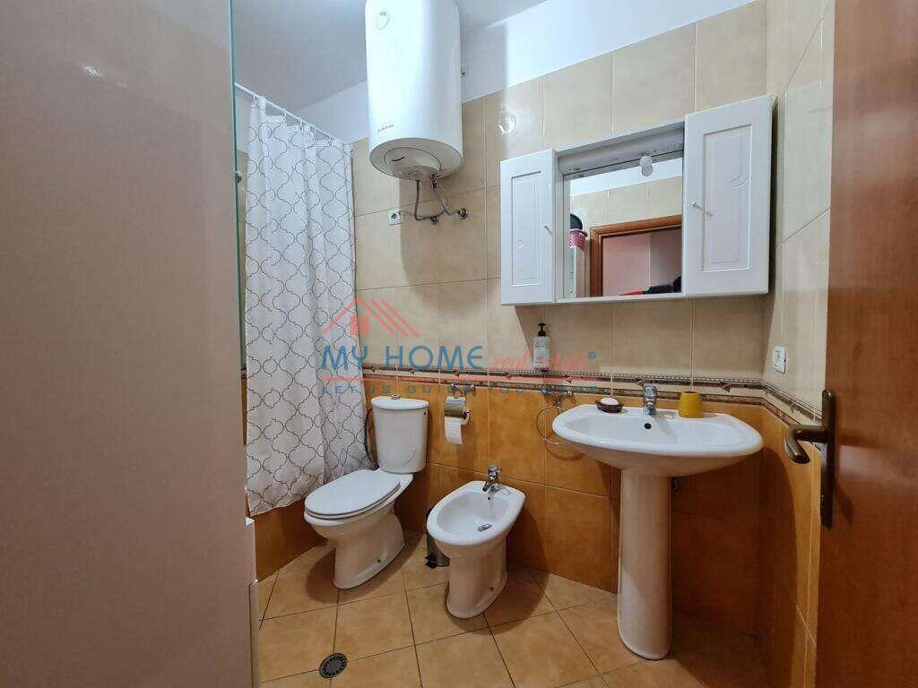 Apartament 1+1 me qera Qender ne Tirane