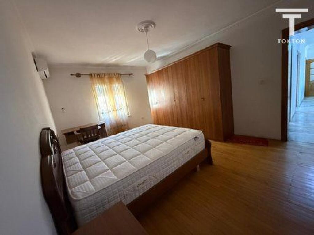 SHITET, APARTAMENT 3+1, RRUGA DRITAN HOXHA, TIRANË