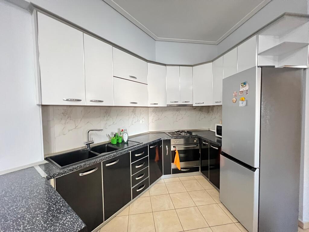 APARTAMENT 2+1 ME QERA