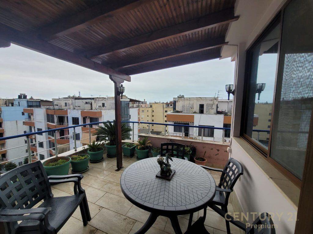 Per investitoret Airbnb Apartament 1+1 &amp; Apartament studio + verandë për shitje, Golem! 140,000 €