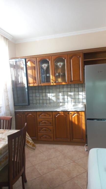APARTAMENT ME QERA 1+1 PAZARI RI 60.000 LEKE