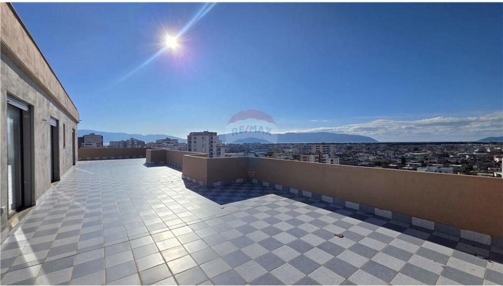 ✨ PENTHOUSE E NDARE NE 2 APARTAMENTE NË SHITJE – TRANSBALLKANIKE, PRANË PORCELANOSA, VLORË ✨