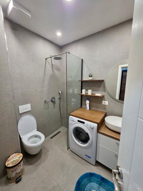 📣 AFFITTO Appartamento 2+1 Con 2 Bagni E Veranda 📍 Vicino Al Giardino Botanico ✨