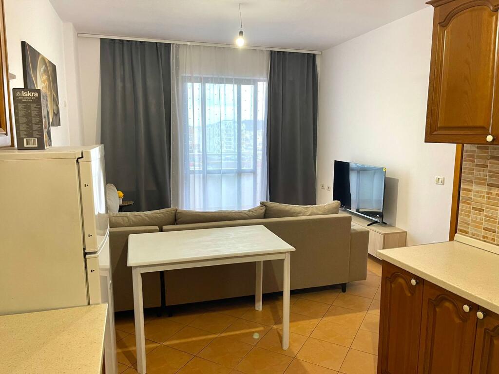 Apartament me qera 2+1 - 📍Laprake, prane shkolles Aleks Buda