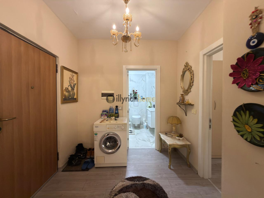 For sale, Apartment 2+1+2 Bathrooms and 2 Balconies, “Bulevardi Zogu i Parë”, Tirana.