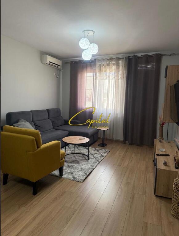 APARTAMENT ME QIRA 1+1 21 DHJETORI 60.000 LEKE