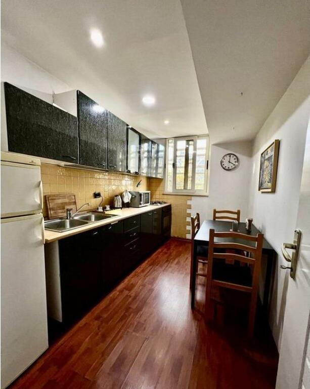 Apartament 1+1 me qira ne Qender