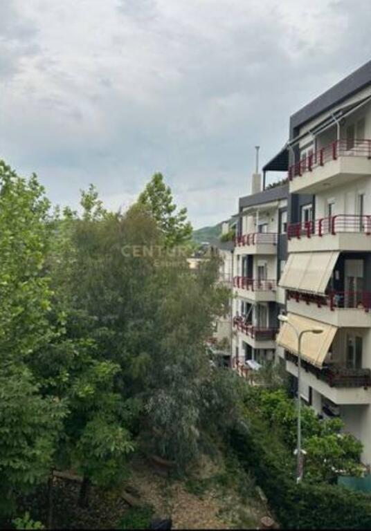 ✨ Apartament 3+1 për Shitje – Liqeni i Thatë, Tirane (120 m² + Kopsht/Verandë)