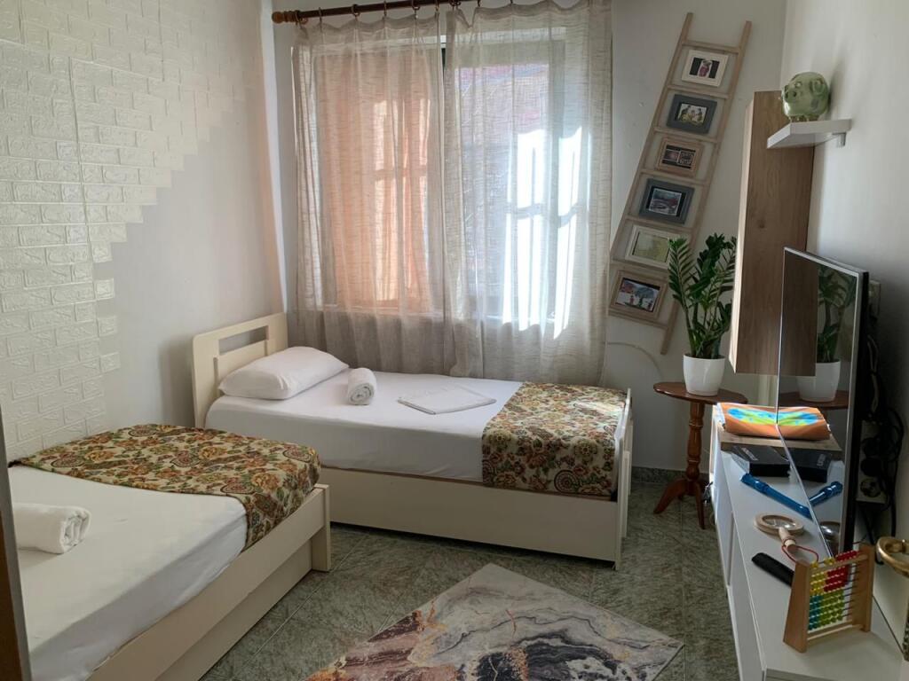 2+1 apartment for rent near Dinamo Stadium.
