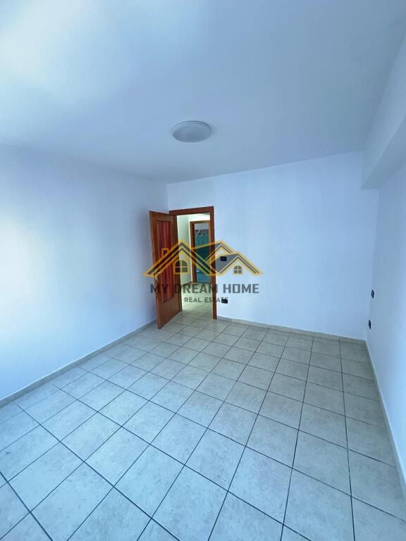 SHITET APARTAMENTI 1+1 QENDER DURRES!