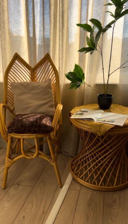 For rent 3+1+2 Former Exhibition building with elevator