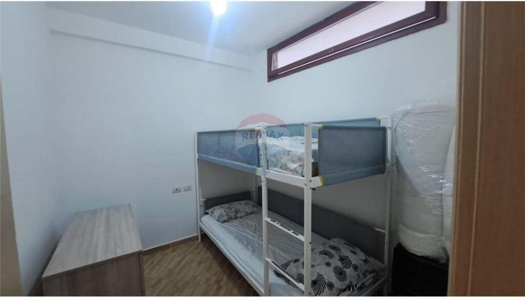 🏠 Apartament 2+1 – Për Qira Afatgjatë 📍 Sheshi Pavarësia / Skelë, Vlorë (pranë shkollës “1 Maji”)