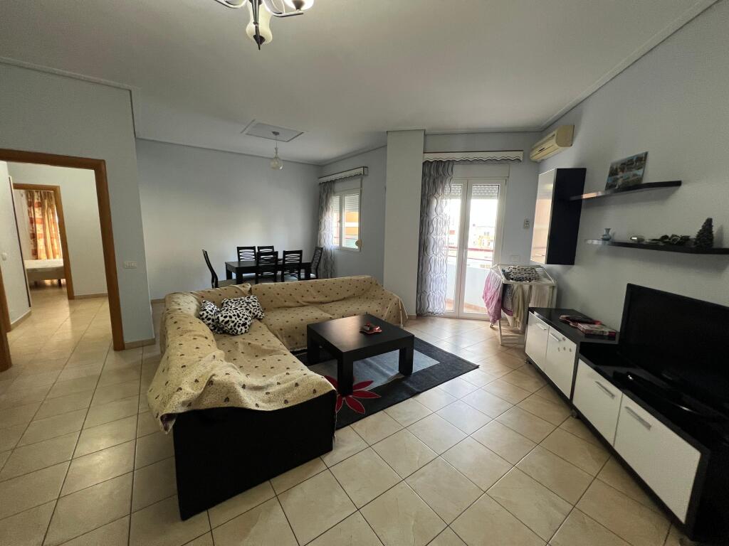 APARTAMENT 2+1 ME QERA