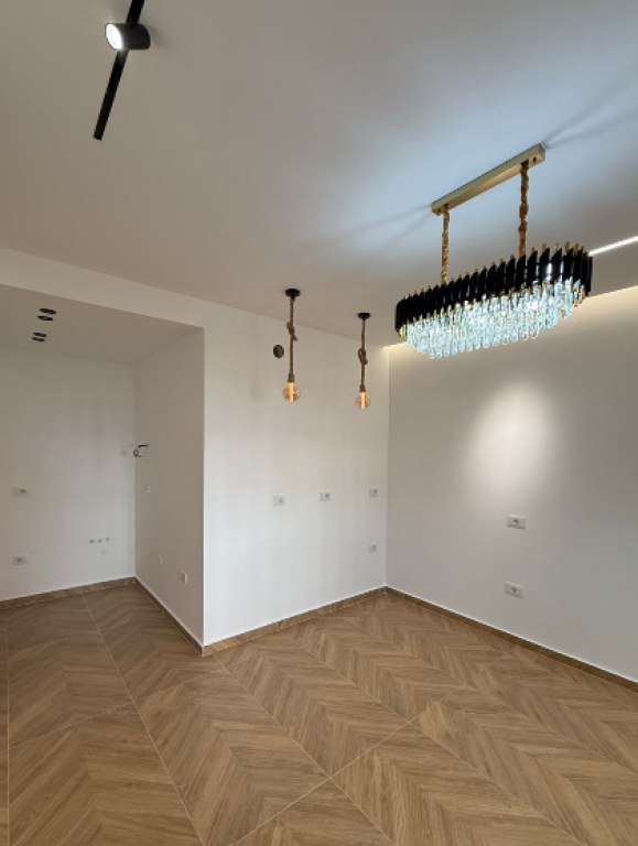 🏢 Business Premises for Rent – Oasis, Astir