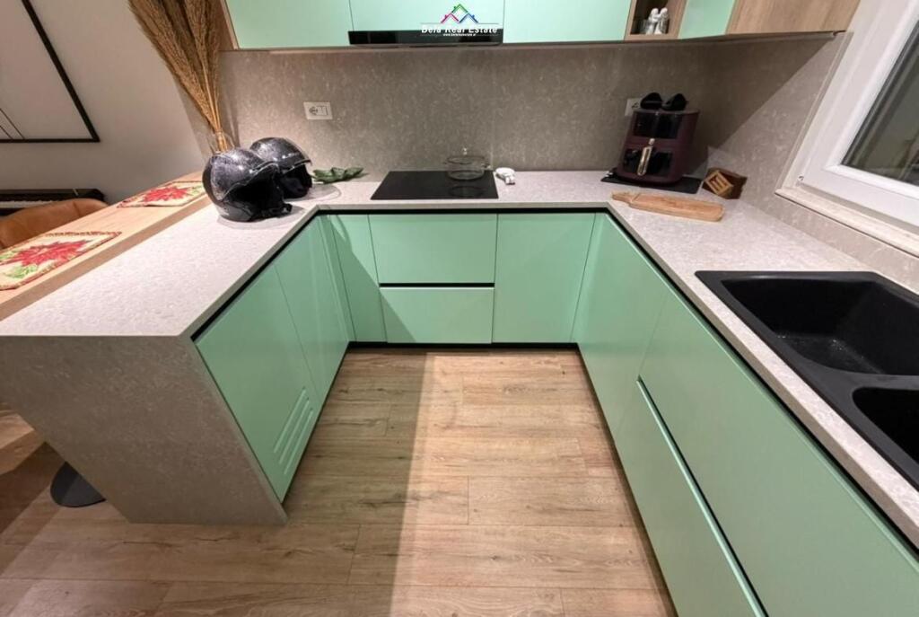 Apartament Me Qera 1+1 Ne Myslym Shyr (ID B211410) Tirane