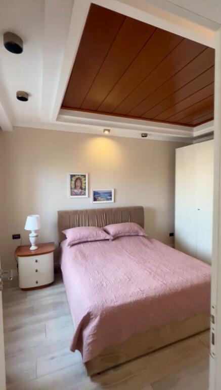 Shiten 2 Apartamente tek 9 katshet