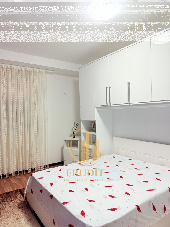 AFFITTASI APPARTAMENTO 2+1 LUNGOMARE, VLORË