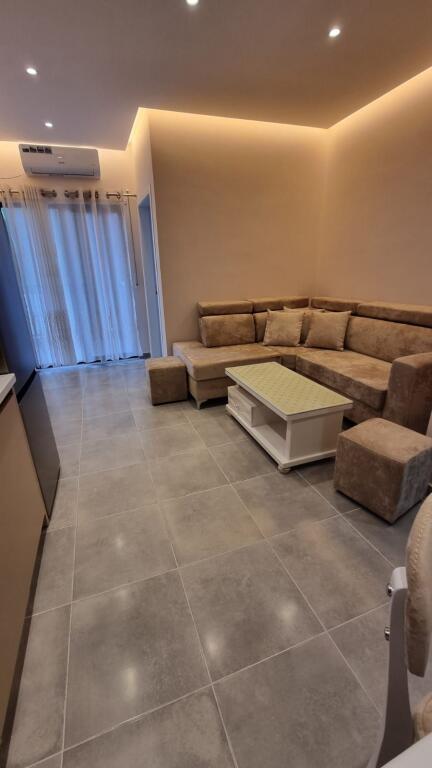 🏡Jepet me qera apartament 2+1 me post parkimi – Pallat i ri 2025 | Selvia