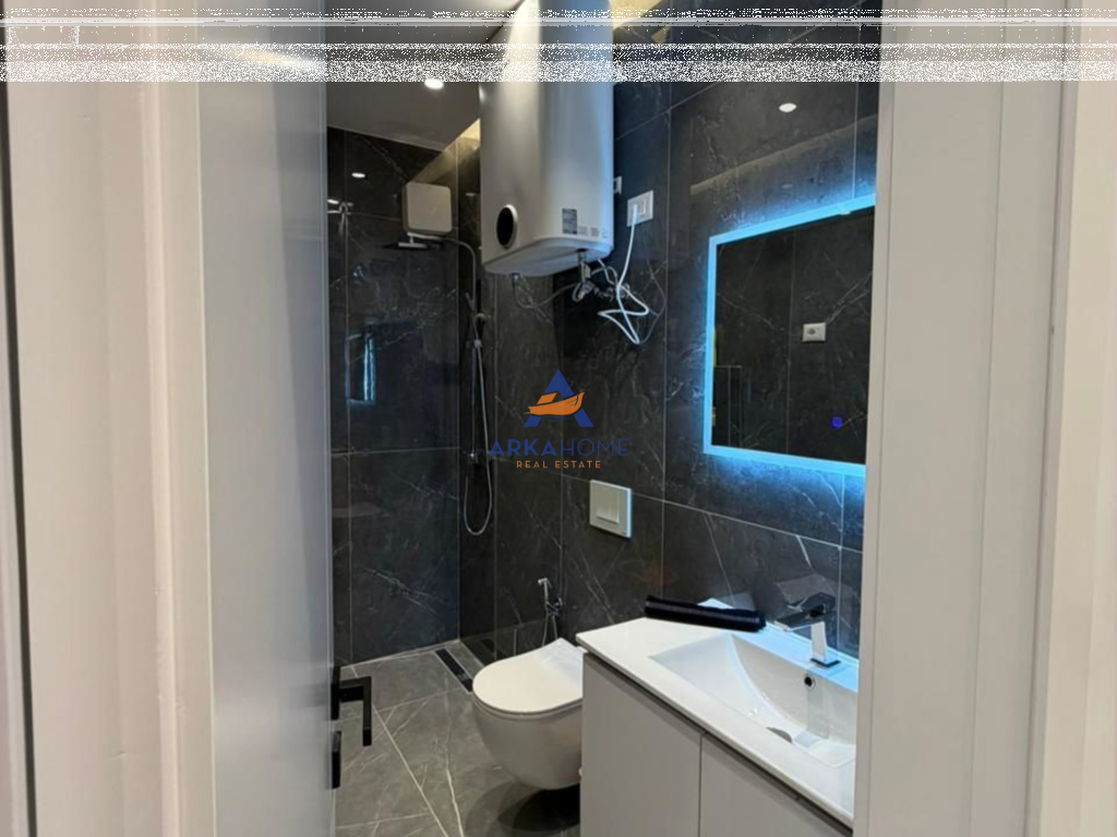 JEPET APARTAMENT ME QERA 1+1+BALLKON "ZOGU I ZI" 780 EURO