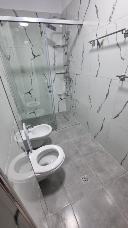 🏡Jepet me qera apartament 2+1 me post parkimi – Pallat i ri 2025 | Selvia