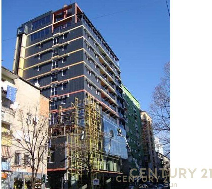 ZYRE PER SHITJE TE VESA CENTER!