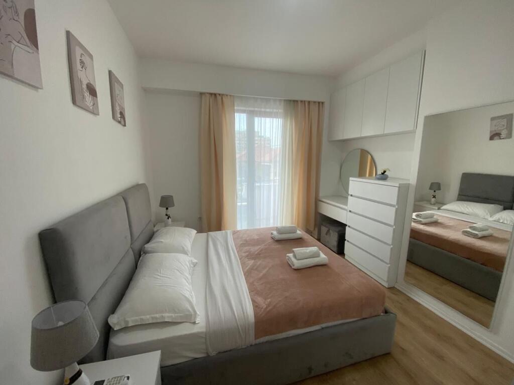 Rr Kavajes, Japim apartament 1+1