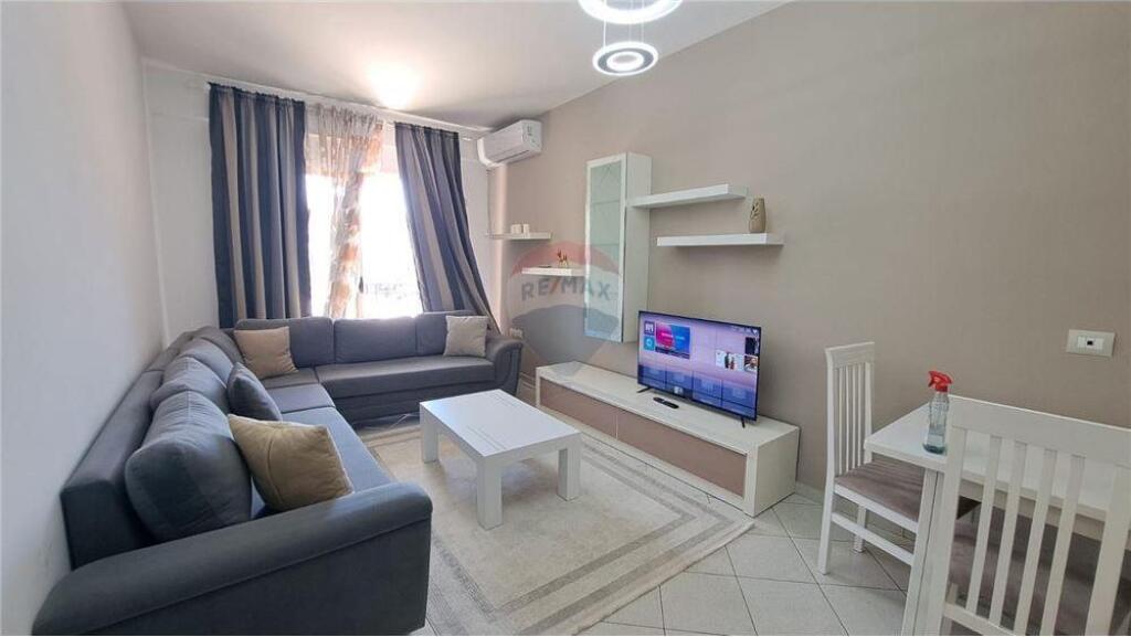 APARTAMENT 2+1 ME QERA