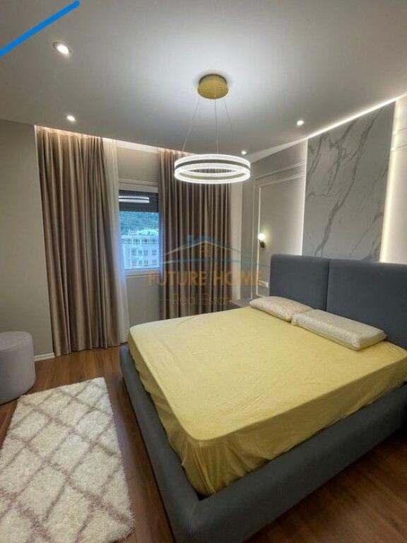 Shitet Apartamenti 2+1+2 tek Kodra e Diellit  ,Tiranë