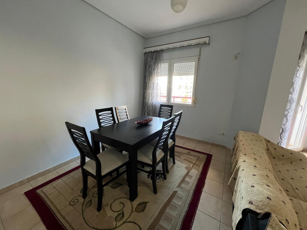 APARTAMENT 2+1 ME QERA