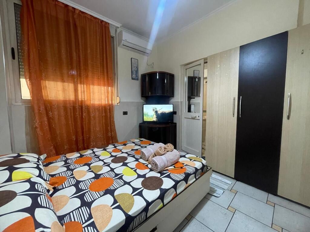 🏠 JEPET APARTAMENT ME QERA – RRUGA 5 MAJI