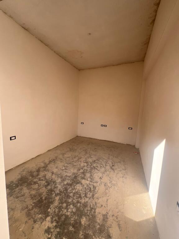 🏡 Jepet me Qira Vilë Twin – Mbrapa Garden Building