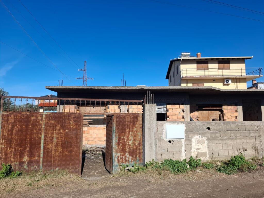 SHTËPI PRIVATE 2+1 PËR SHITJE – VLORË