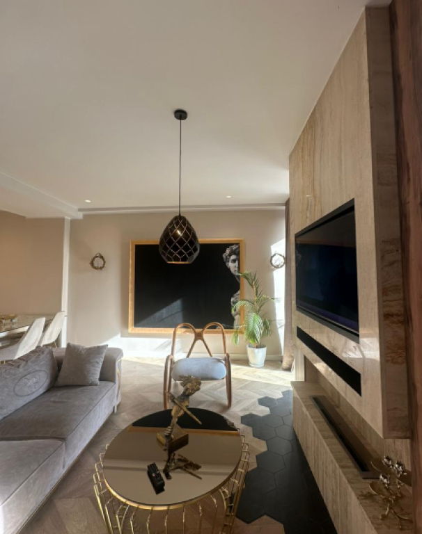 🏡 Luxurious Apartment 1+1 + Parking Space for Rent – Park Gate Residence