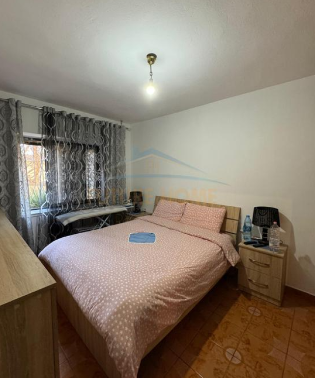 Disponojmë apartament 1+1 për shitje në Pazarin e ri , pranë Market Xhangolli