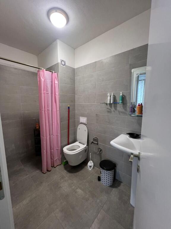 Jepet 2+1+2 Ish fusha Aviacionit