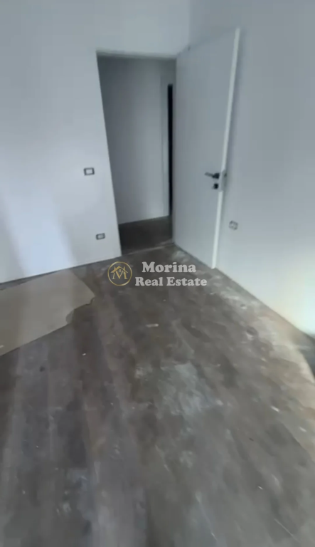 Affitto | Appartamento 2 + 1 | Via 5 Maji | 400 €/Mese